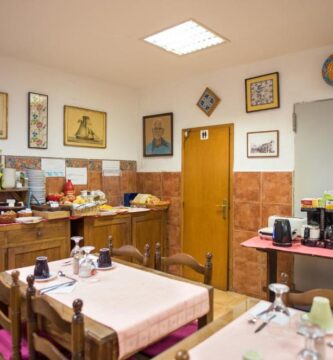 Hostal Ancora 6